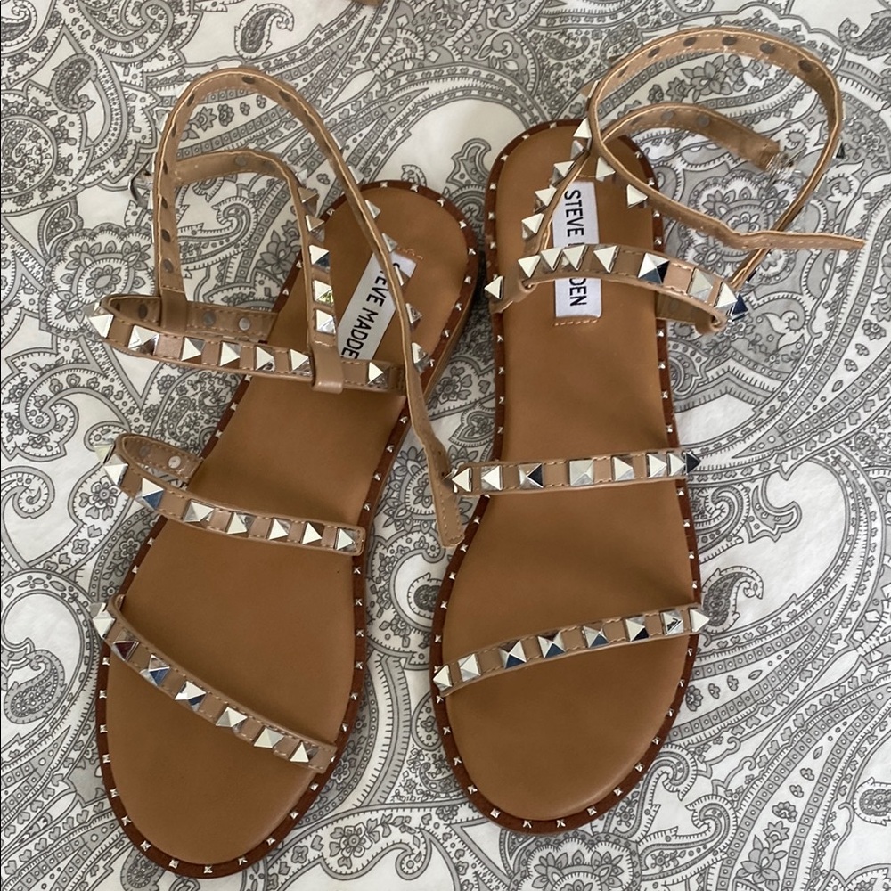 Steve Madden Travel Tan sandals